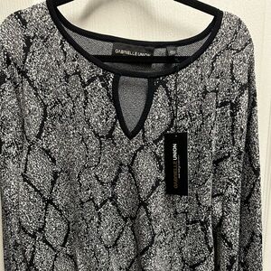 Gabrielle Union night top  long sleeve Size XL/ NWT A81